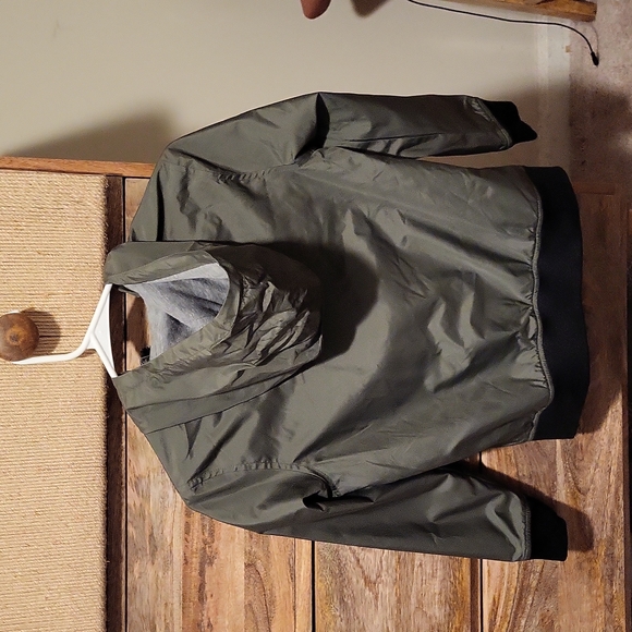 Windbreaker - Picture 2 of 2